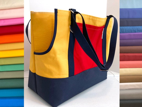 ALL THE COLORS OF NEW YORK FASHION WEEK NAMED- NEW YORK FASHION WEEK 2022  SPRING SUMMER | Tote Bag