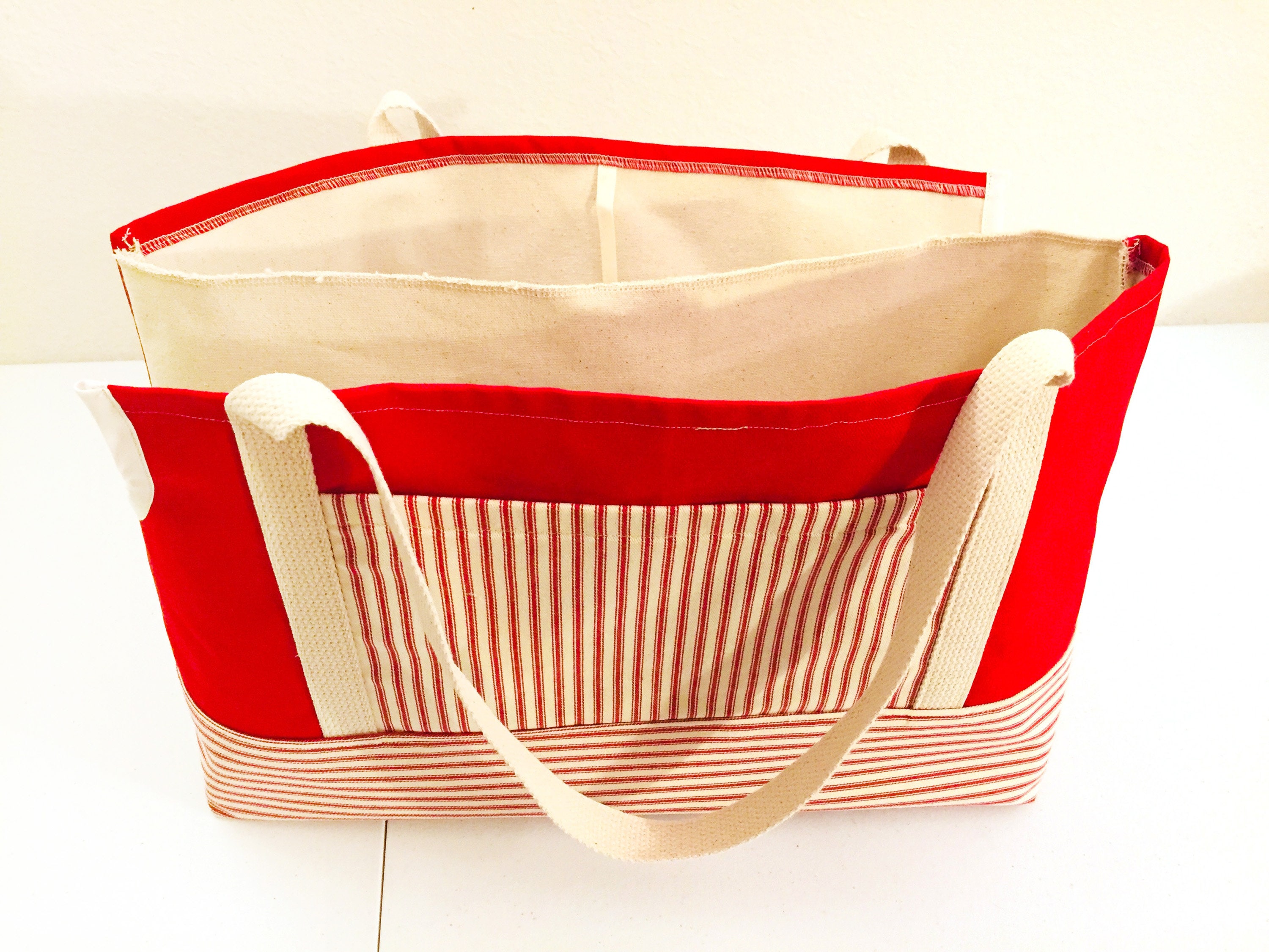 Duplex Dog Carrier, Red Striped Canvas Dual Pet Carrier Bag to Carry 2 Small Dogs Together, 2 Sizes