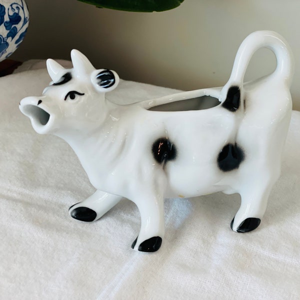 Vintage White and Black Guernsey Cow Creamer, Collectible, Excellent condition