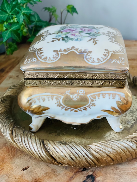 Vintage Hand Painted Porcelain Trinket Box, Hinge… - image 4