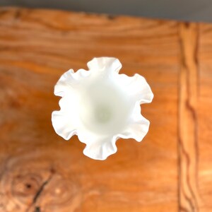 Vintage Fenton White Milk Glass Hobnail Ruffled Trumpet Vase image 3