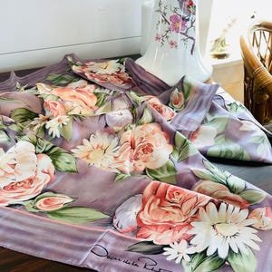 Vintage Ladies 100% Silk Scarf by Oscar de la Renta,  32&quot; square, Lavender, Pink Green Floral