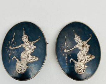 Vintage Sterling Silver Siam Thailand Black and Silver Clip Earrings, Niello,