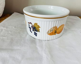 Royal Worcester Gold Evesham Souffle' Round Casserole Baking Dish, 6.125" Oven Proof