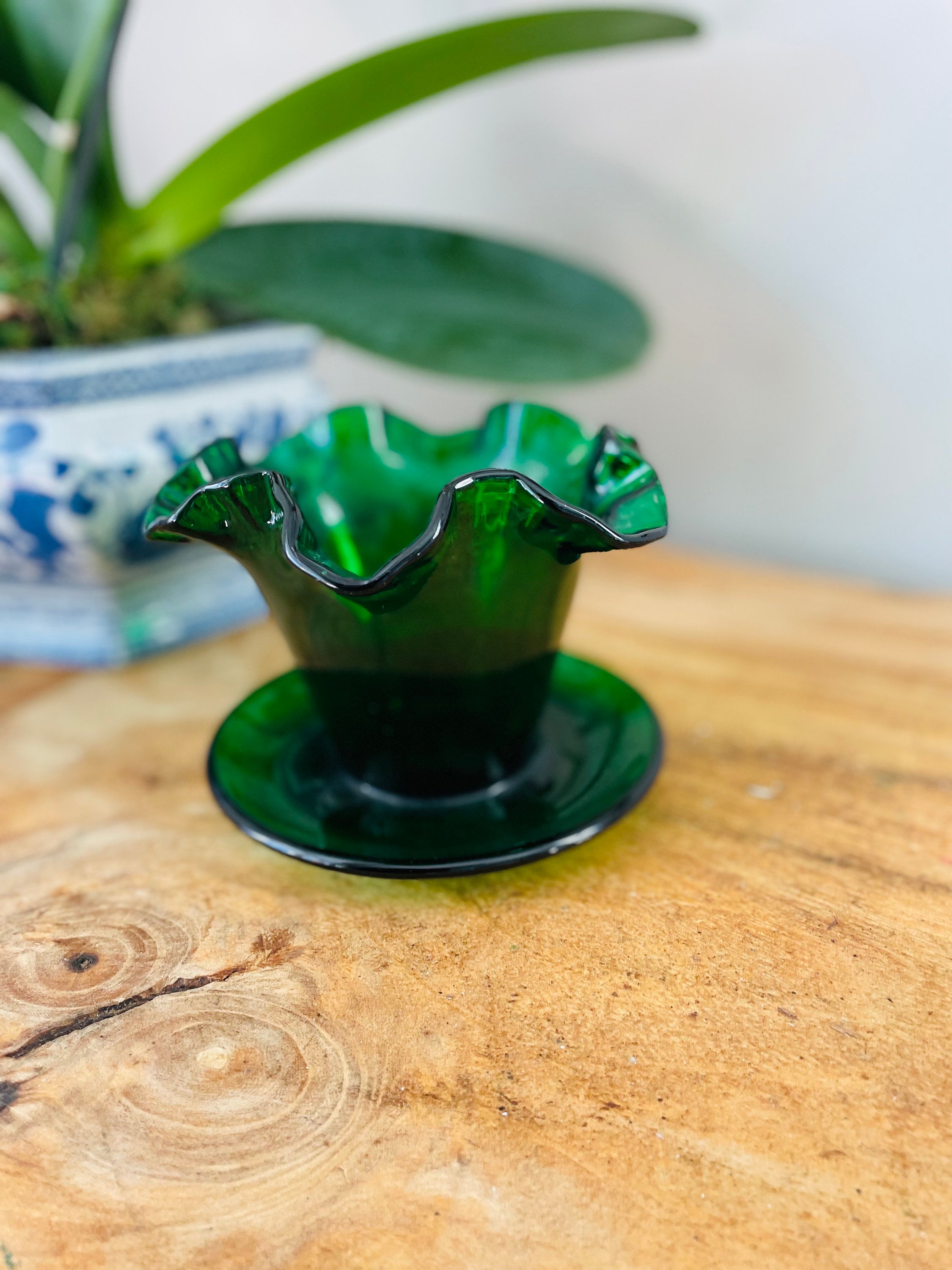 Early Fenton Forest Green Glass Planter With Crimped Ruffled Edge