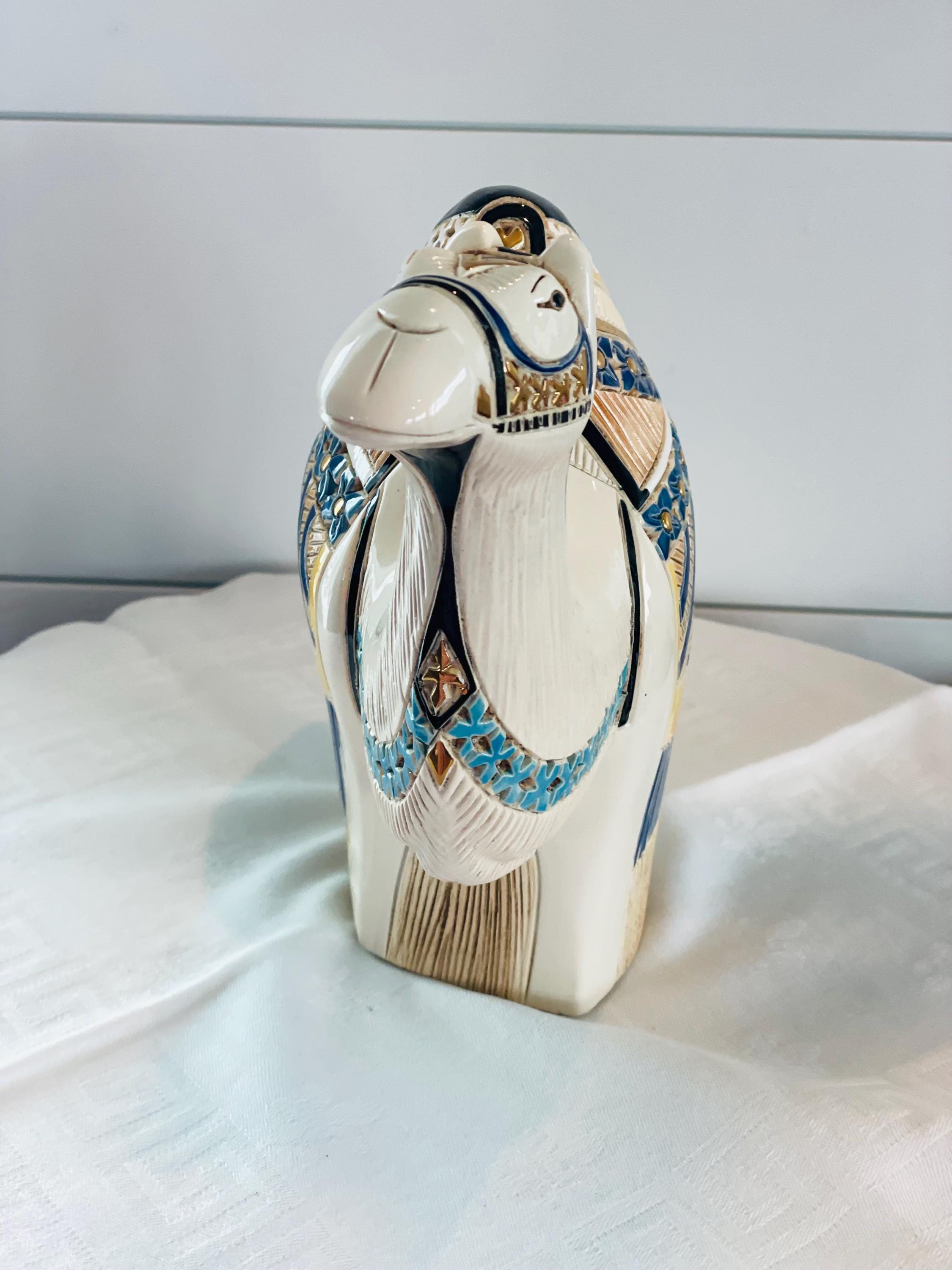 Vintage Artesania Rinconada Ceramic Camel, Large, Cream, Blue