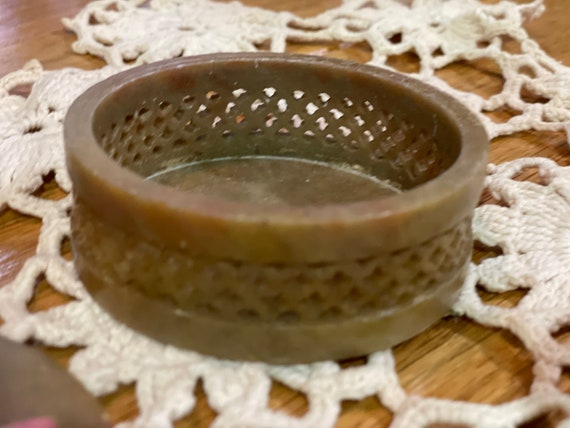 Round Alabaster/Stone Cache Box with Inlaid Flora… - image 3