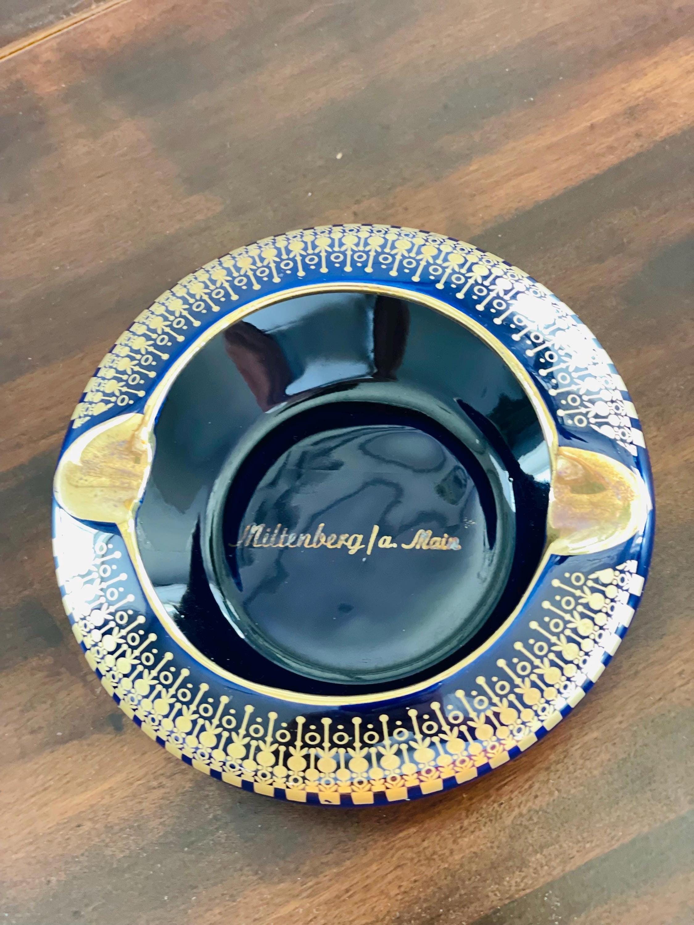 小物 Supreme GOLD SCALE ASHTRAY BLUE 小物 Supreme GOLD SCALE ASHTRAY BLUE Supreme Small Ashtray (FW22) -