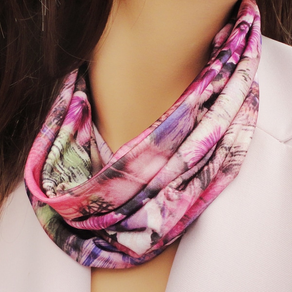 Foulard tubulaire, Snood, Infinity Scarf, Neck Tube, Pink Flowers and Feathers Print Scarf