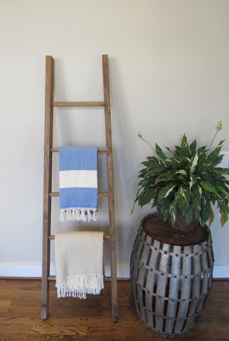 Farmhouse Blanket Ladder // Round Rung Ladder // Rustic Wooden Etsy