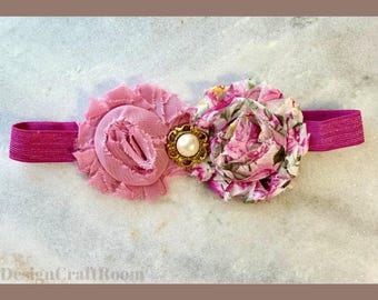 Bandeau floral rose shabby chic pour bébé | Bandeau accessoire photo nouveau-né de style vintage | Elastique fleurs effilochées rose cendré