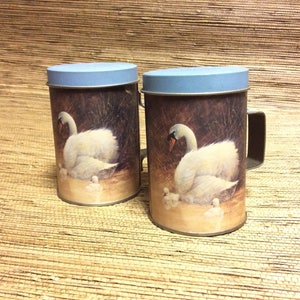 Swan Salt and Pepper Shakers - Swans - Salt Shaker - Pepper Shaker - Home Decor - Kitchen Decor - Shakers - Housewarming Gift