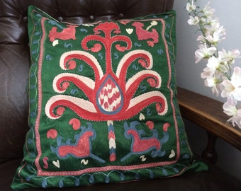 Decorative green suzani Sofa Cushion Cover, Traditional pillow case, flower design pillow, suzani, vintage fabric