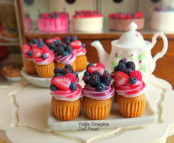cupcake barbie doll