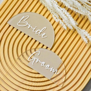 Cartões de lugar em arco de acrílico pintados à mão | Decoração moderna para mesa de casamento | Cartões de lugar para casamento | Cartões de lugar em arco personalizados