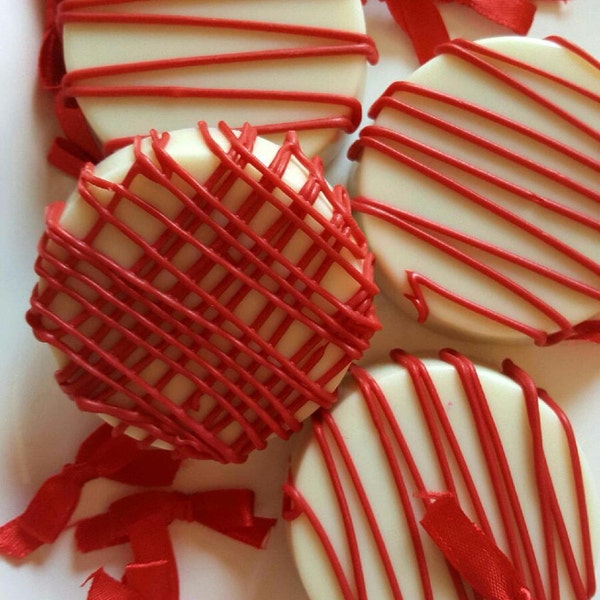 Valentines Day Gourmet Boxed Set White Chocolate Covered Oreos Cookies Drizzled with Red chocolate! PRE ORDER for your Valentine!