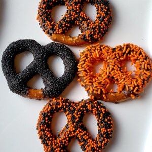 Halloween Trick or Treat Gourmet Chocolate Covered Pretzels Sprinkles Orange Black Costume Party Favors Gift Sets suprise the kids image 9