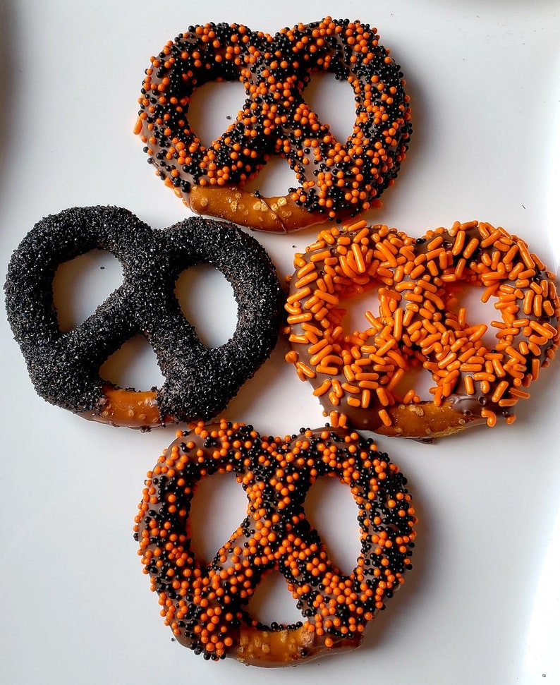 Halloween Trick or Treat Gourmet Chocolate Covered Pretzels Sprinkles Orange Black Costume Party Favors Gift Sets suprise the kids image 9