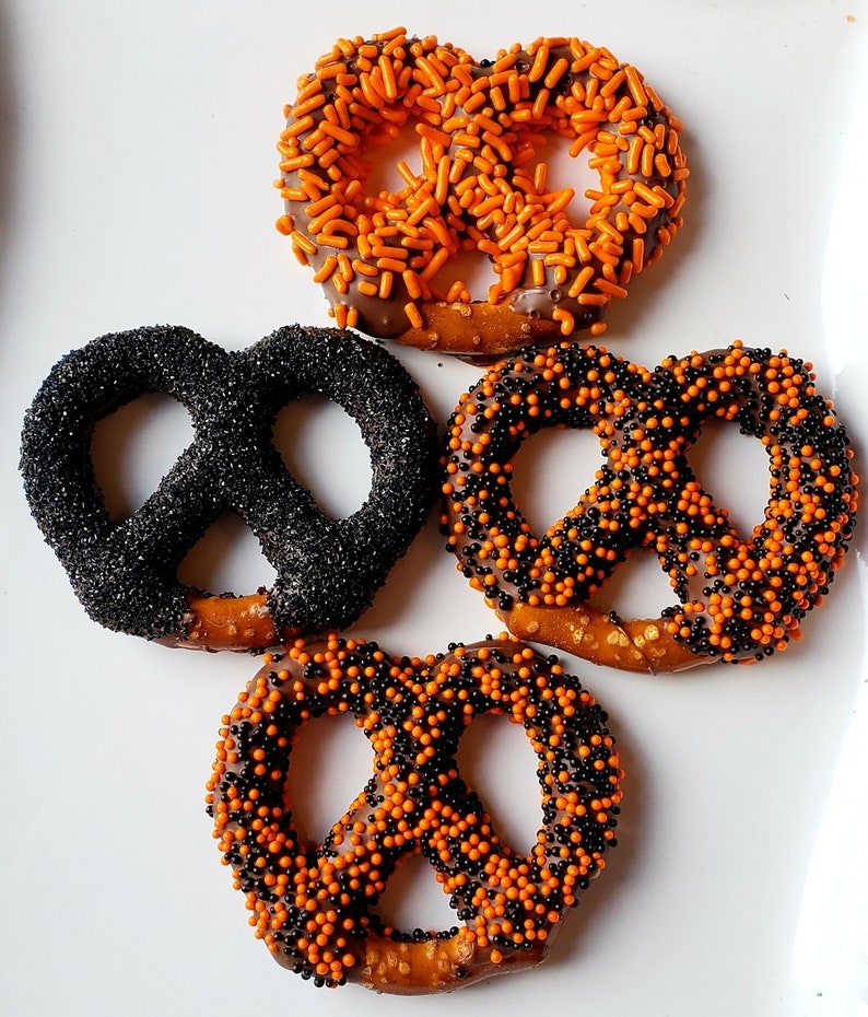 Halloween Trick or Treat Gourmet Chocolate Covered Pretzels Sprinkles Orange Black Costume Party Favors Gift Sets suprise the kids image 6