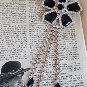 vintage rhinestone brooch