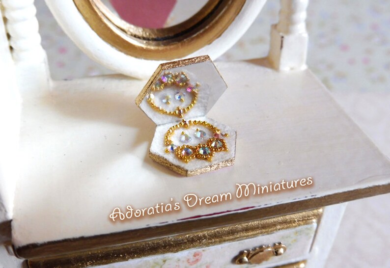 dollhouse jewelry