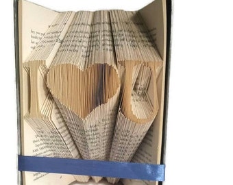 I Herz U Buch Faltmuster. DIY Geschenk zum Valentinstag. Wortkunst. Gestalte deine eigene 352 Seiten starke Buchskulptur. Kostenlose Anleitung