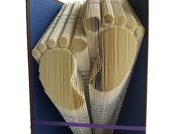 Baby Füße Buch Faltmuster. DIY Newborn Baby Geschenk. Erstellen Sie eine Buchskulptur für Babypartys, neues Baby oder Gedenkstätte. Kostenlose Anleitung