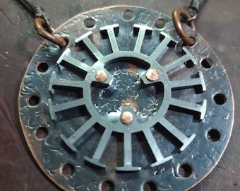 Collar ciberpunk