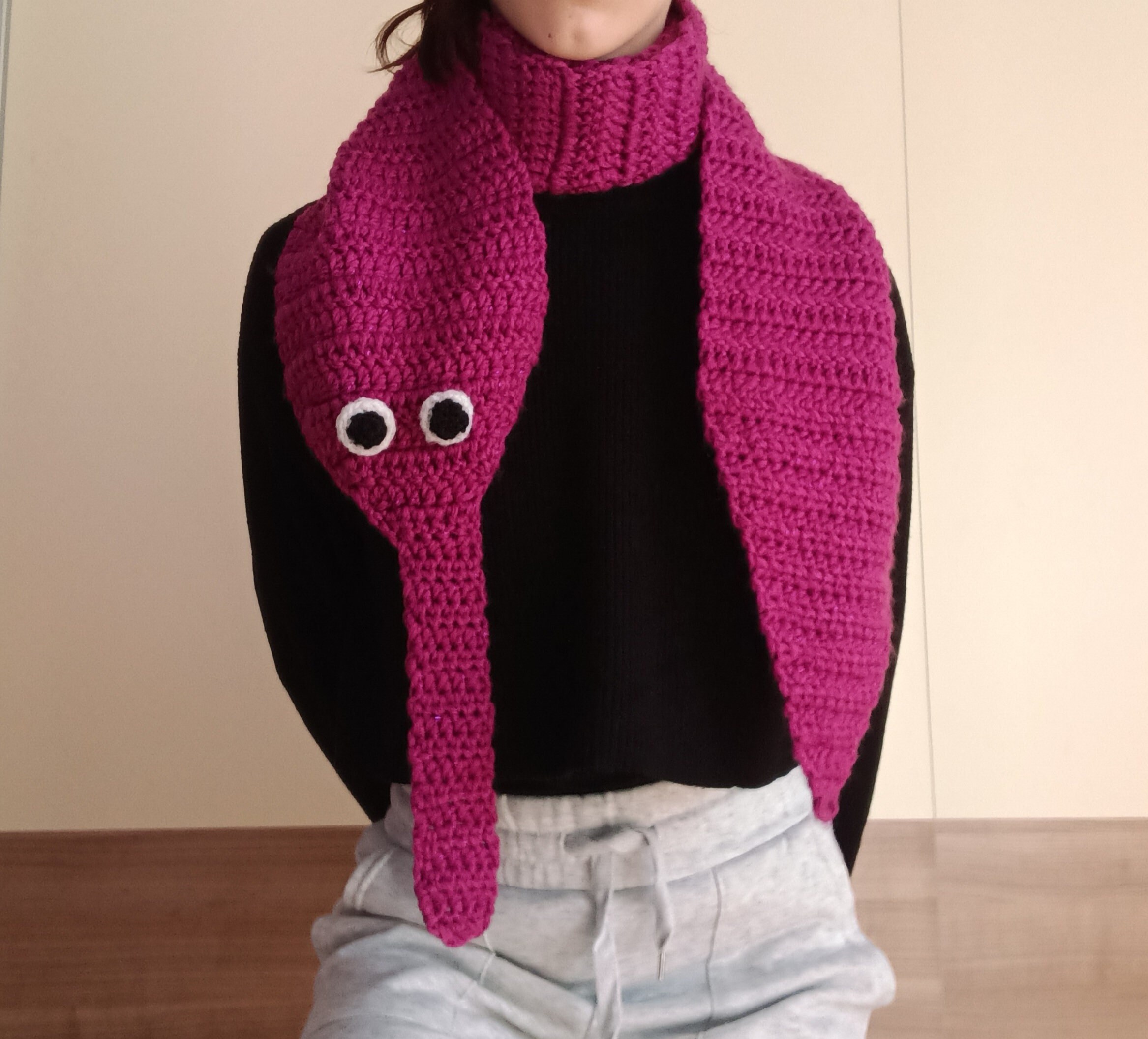 worm on a string scarf