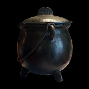 Medium Cauldron - 2 styles Cast Iron Cauldron for magickal use, perfect for burning spells, herbs, incense and offerings