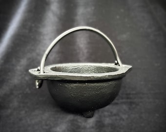Altar Cauldron - 2 sizes Cast Iron Mini Cauldron for tabletop use, perfect for burning spells, herbs, incense and offerings