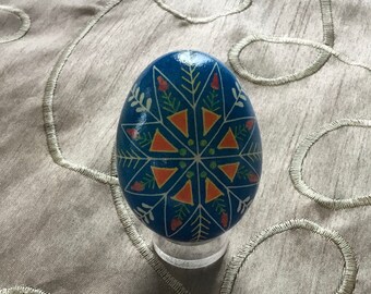 Ukrainian Egg, star design ~ Pysanka ~ Pysanky ~ Ukrainian Easter Egg