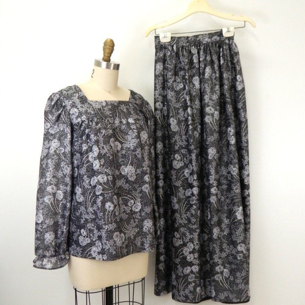 Vintage 1970s Skirt & Blouse 2 Pc Set  | Black Silver Floral Long Sleeve Blouse w/ Maxi Skirt  | Ruffle Sleeves | Size small