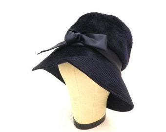 1960's Cloche Hat... Navy Blue Faux Fur ... Flapper Style ...  Boho Floppy Brim