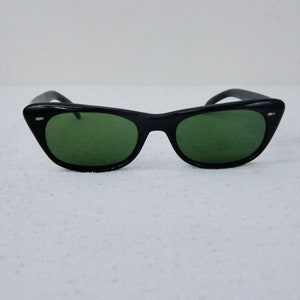 50s Sunglasses ... Vintage Cat Eye Glasses by Marshall Field & Co... Original Green Lenses in Black Frames ... Early 1950s Fashion Eyewear