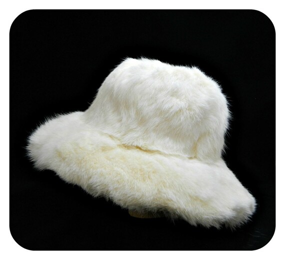 Vintage 1960s Rabbit Fur Mod Hat | White Fur Buck… - image 4