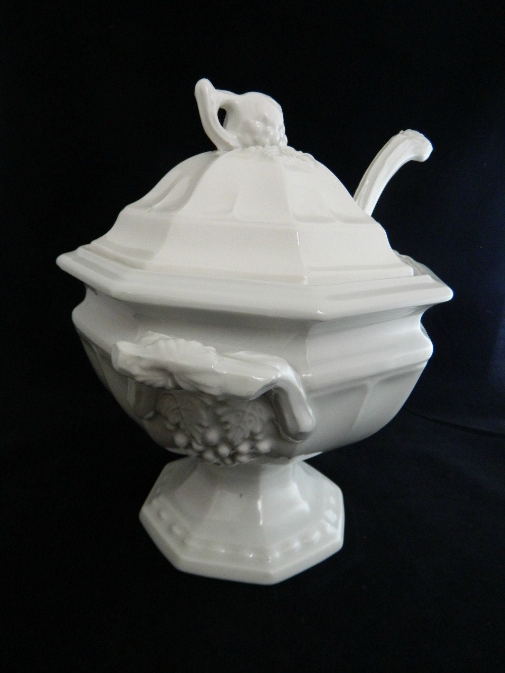 1930s Red Cliff Ironstone Tureen...white Ironstone Serving Etsy