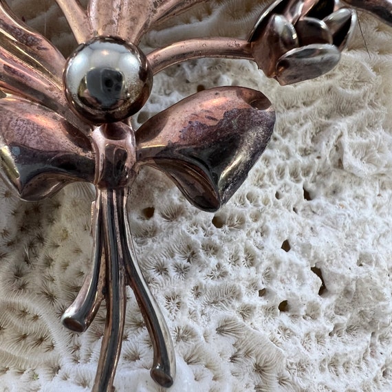 Vintage Copper Flower Brooch with Cameo Centers - image 6