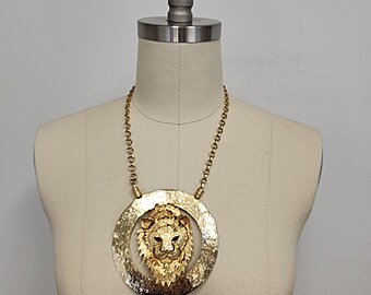 Vintage 1970's Gold Tone Lions Head Statement Necklace