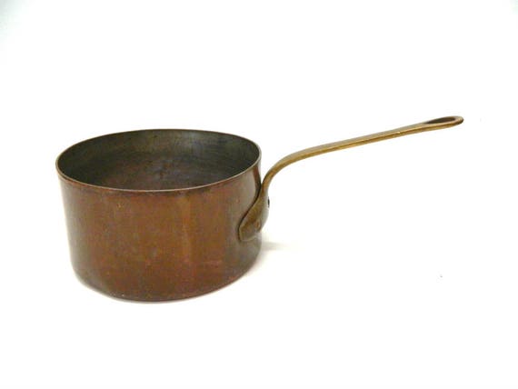 Vintage Copper Sauce Pan  Country Kitchen .. Pot With Long Handle ..  Urban Farmhouse Decor .. Primitive Lodge Cookware 