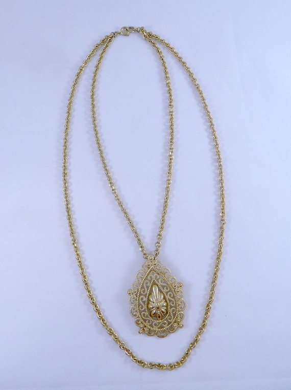 Vintage Crown Trifari Necklace ... 1970s Crown Tri