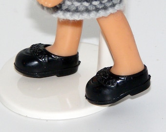 strawberry shortcake doll shoes