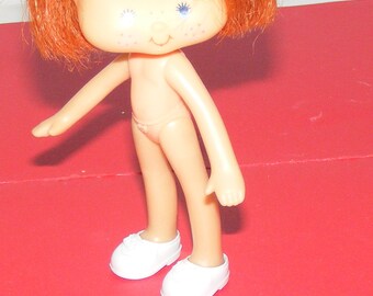 strawberry shortcake doll shoes