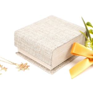 Sack Cloth Earring Box & Pendant Box - Beige Jewelry Gift Box for Earrings, Pendants, Bangles