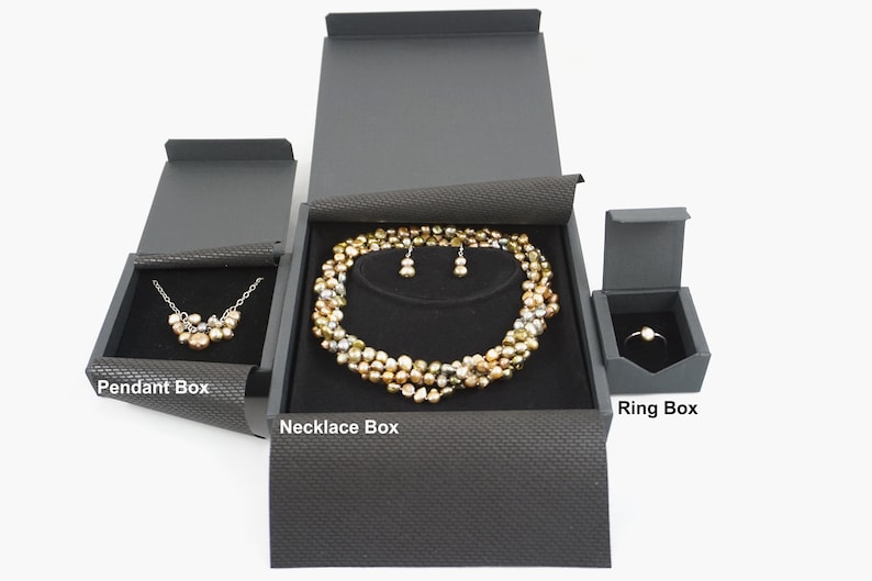 This style of box is available as a large earring/pendant box, large necklace box, and ring box.