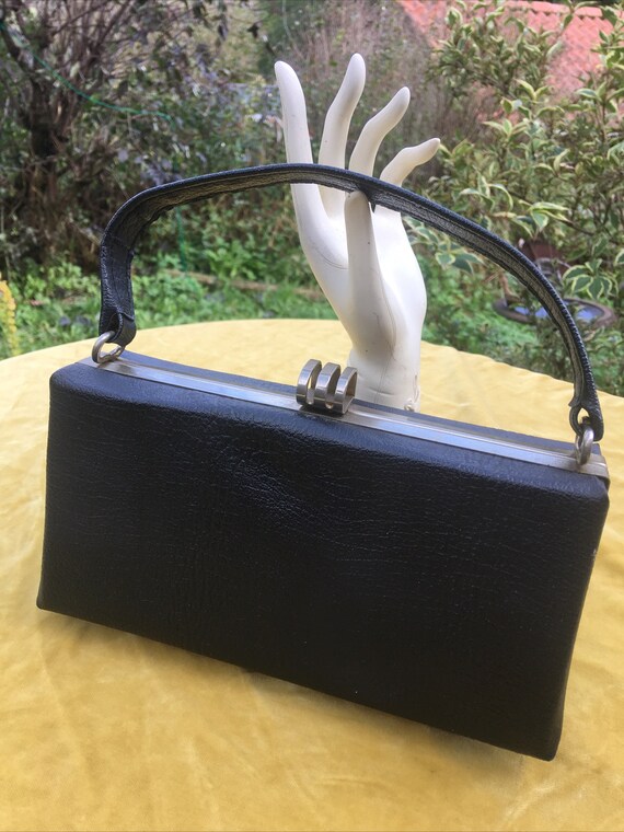 Pretty Art Deco Leather Handbag - image 3