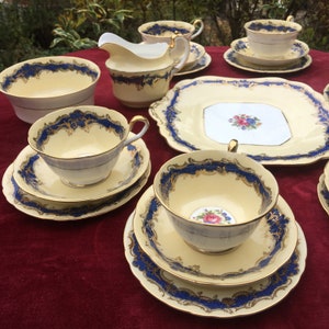 Beautiful Aynsley Tea Service C158 Rose 21 Pieces. Perfect & Rare.