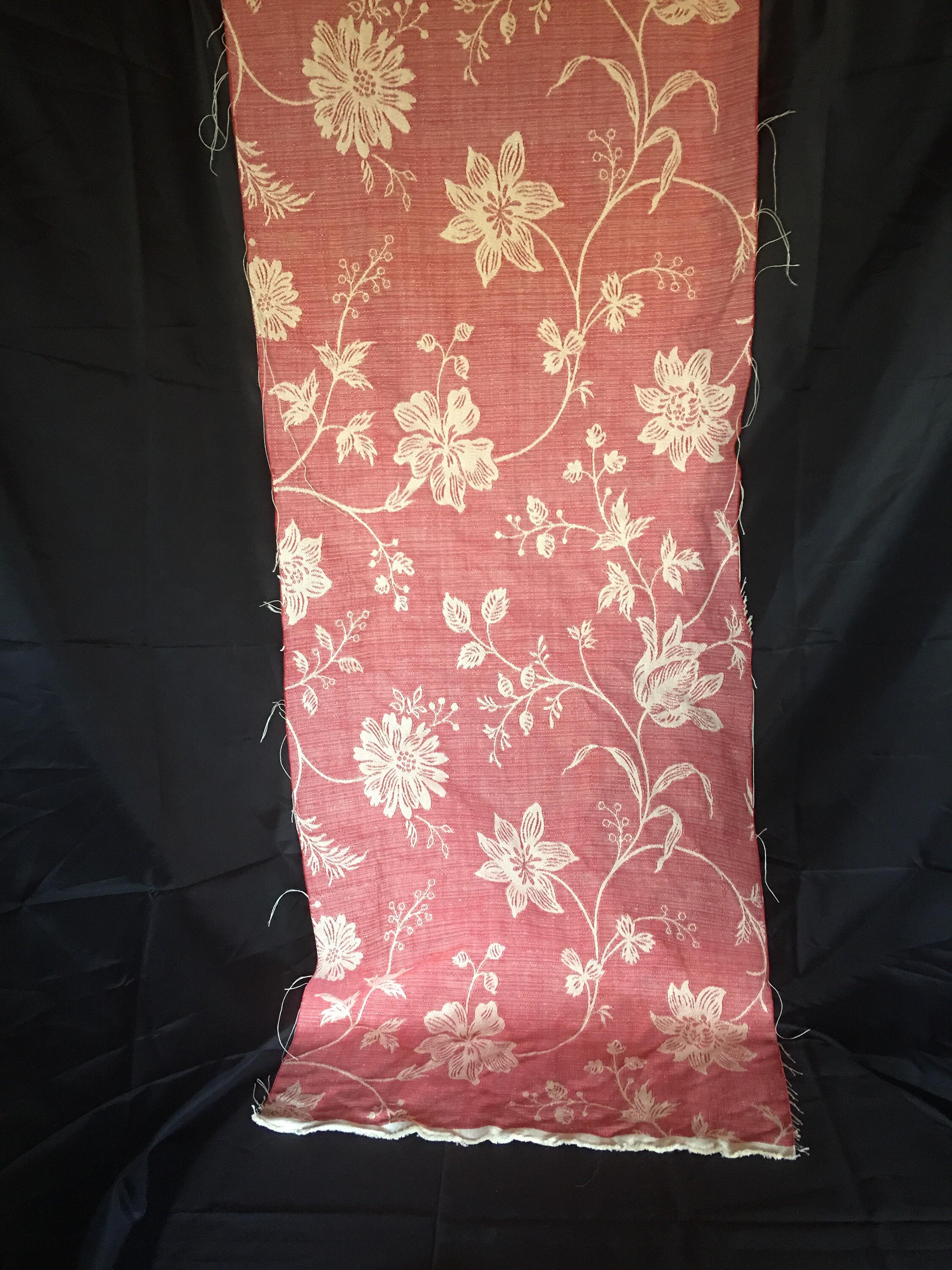 Large Piece of Vintage Upholstery Fabric Red Floral 150cm X Etsy