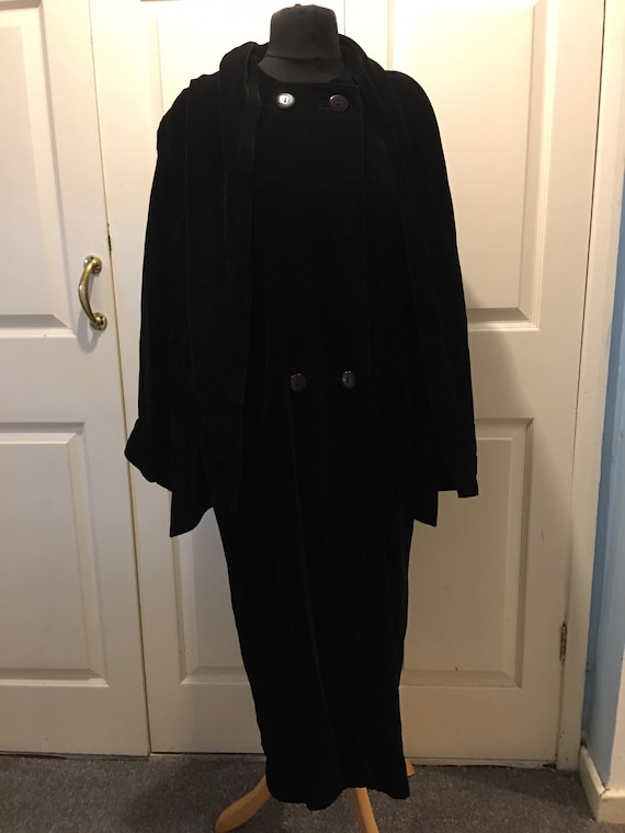 Stunning Vintage Louis Feraud Velvet Evening Coat… - image 7