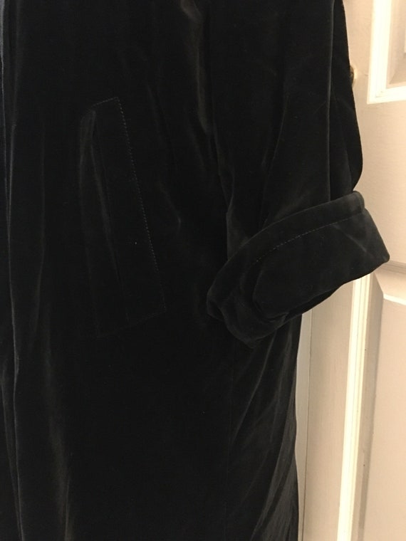 Stunning Vintage Louis Feraud Velvet Evening Coat… - image 6